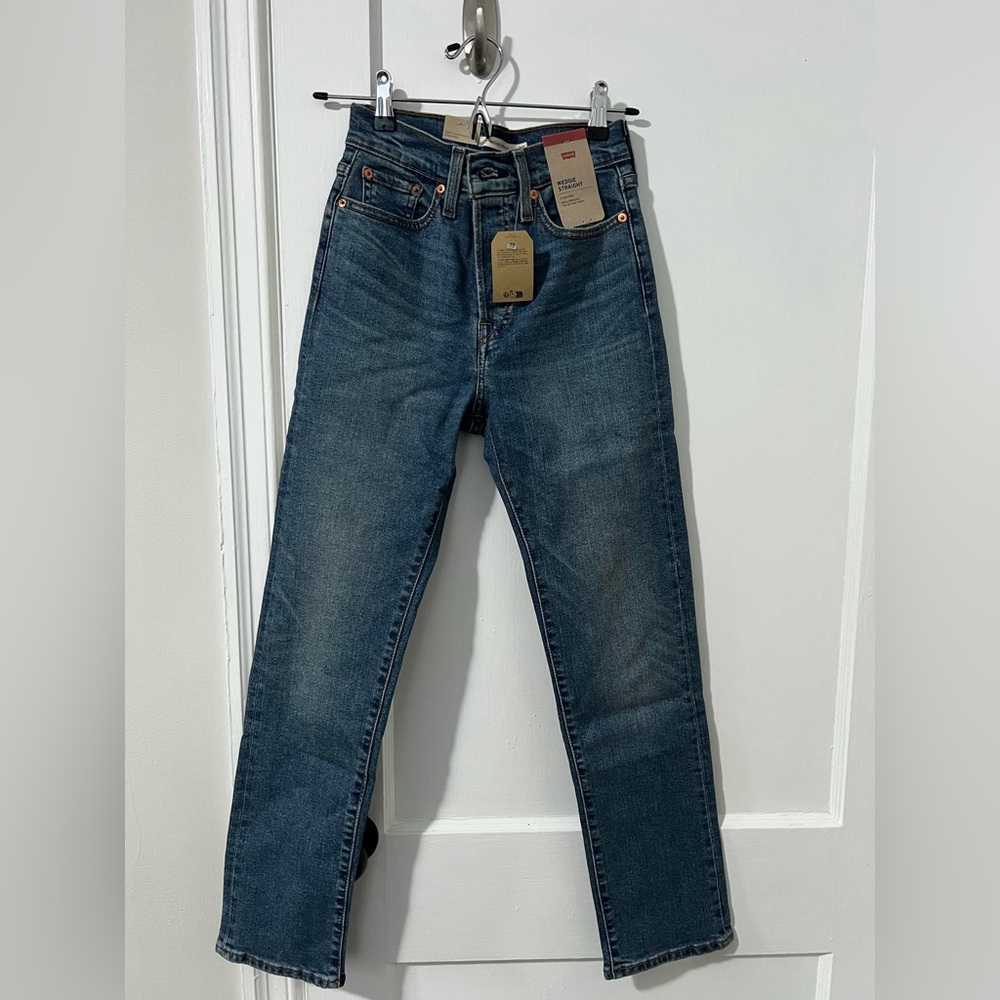 Levi's Wedgie Straight Leg Jeans